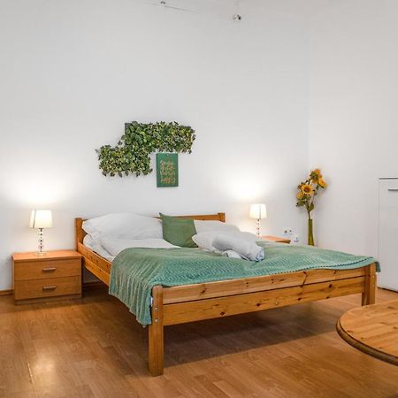 Elegant 2Br Apartment - Near Bahnhof Wien Meidling Екстер'єр фото