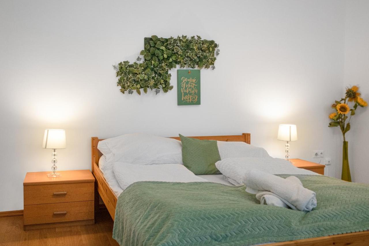 Elegant 2Br Apartment - Near Bahnhof Wien Meidling Екстер'єр фото