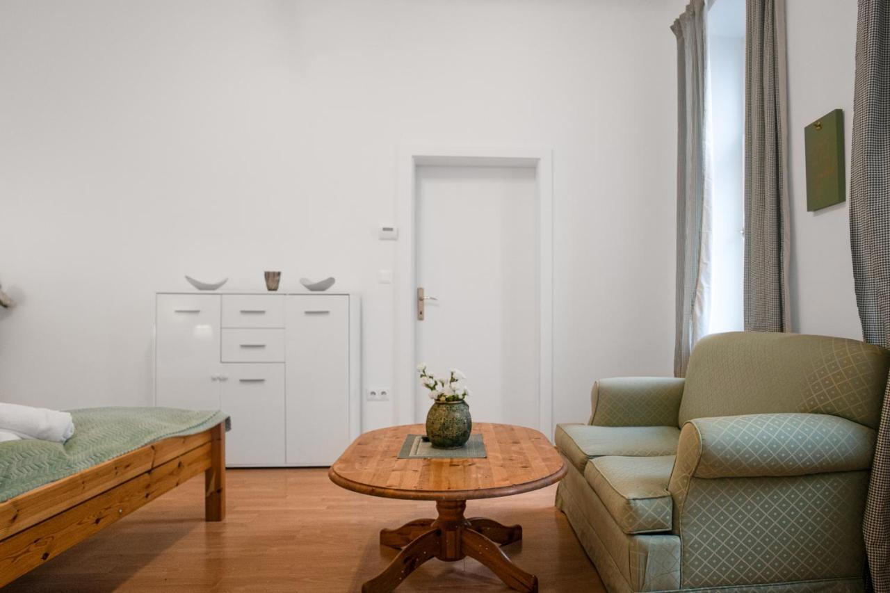 Elegant 2Br Apartment - Near Bahnhof Wien Meidling Екстер'єр фото